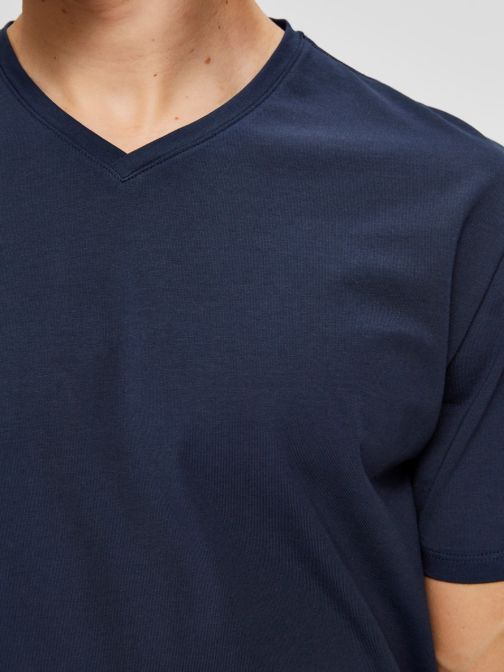 V-NECK - T-SHIRT