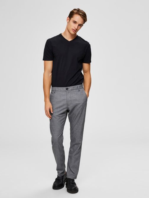 V-NECK T-SHIRT