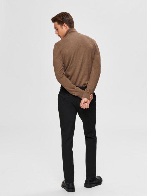 KNITTED CARDIGAN
