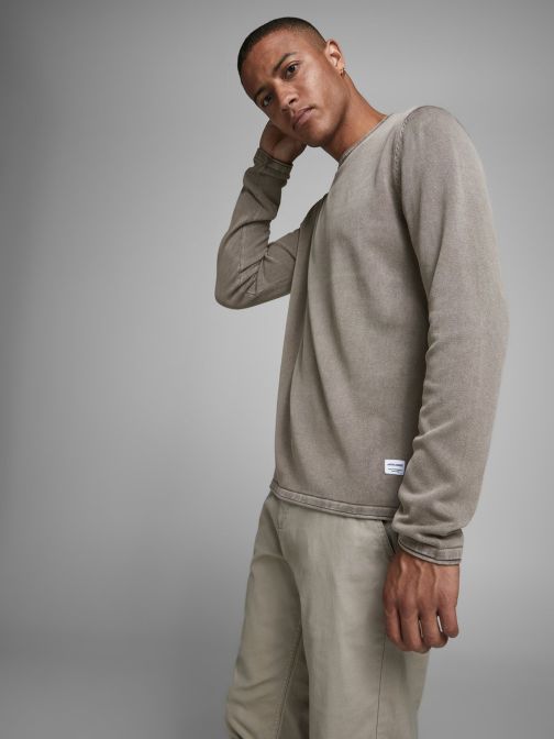 KNITTED PULLOVER