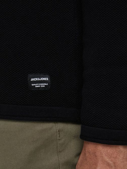 PULLOVER