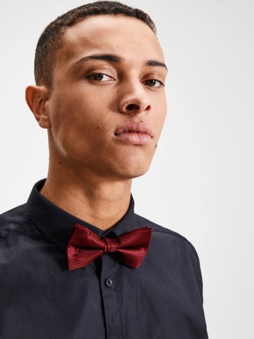 BOWTIE