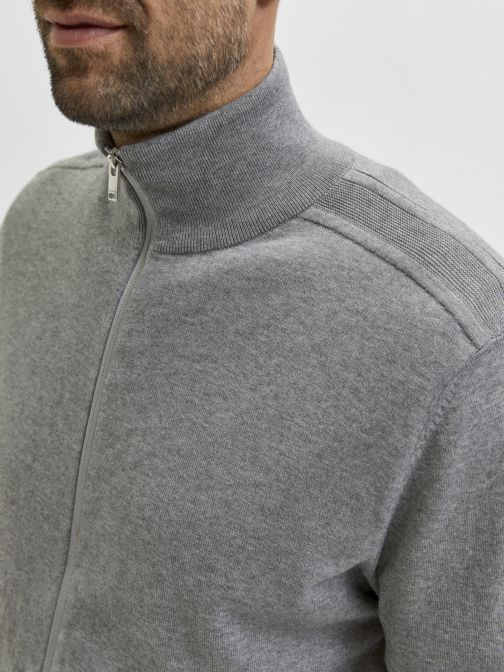 KNITTED CARDIGAN