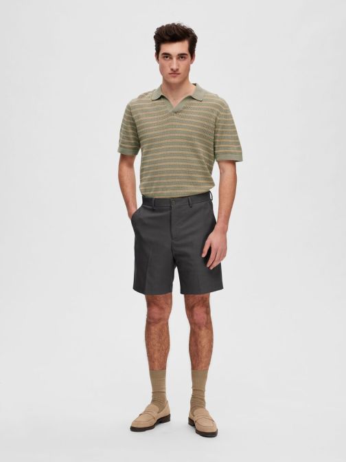 SLIM FIT SHORTS
