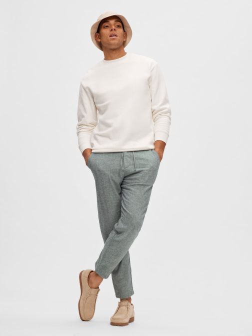 CHINO PANTS