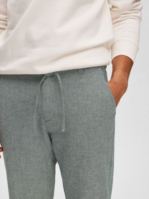 CHINO PANTS