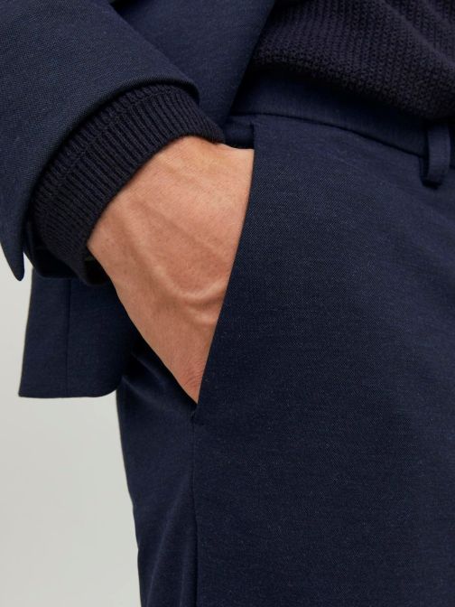 SLIM FIT TROUSER