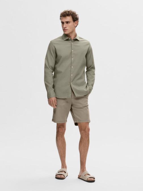 SLIM FIT CHINO SHORTS
