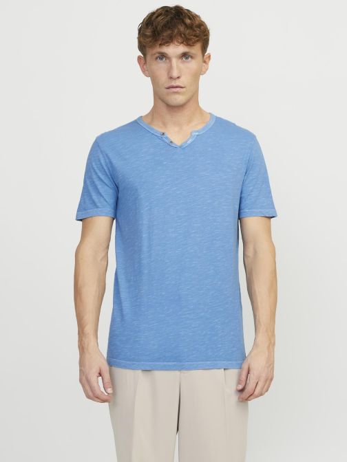 SPLIT NECK T-SHIRT