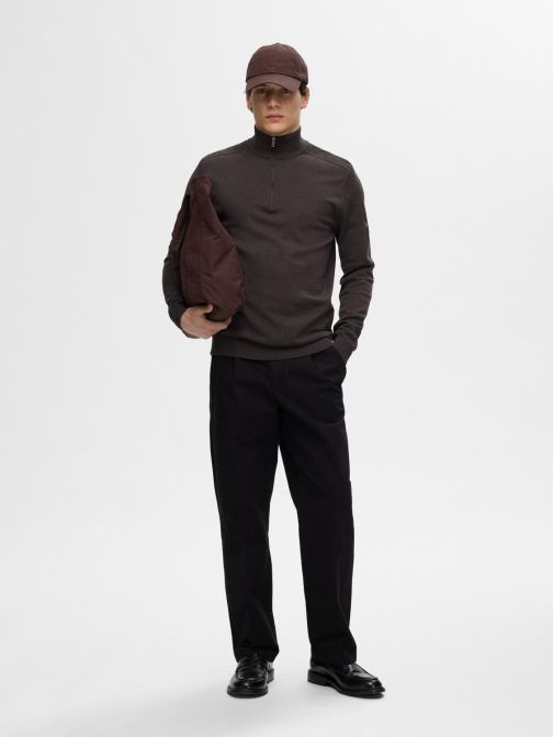 KNITTED CARDIGAN