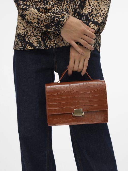 CROSSBODY TÁSKA 