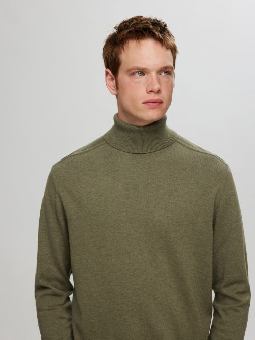KNITTED PULLOVER