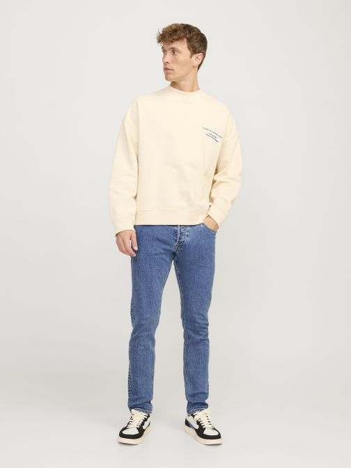 SLIM FIT JEANS