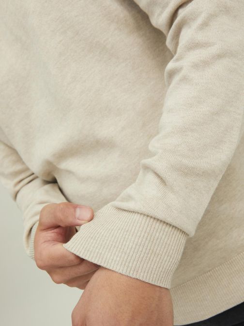 KNITTED CARDIGAN