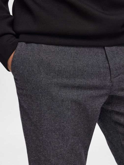 SLIM FIT CHINO PANTS
