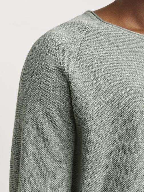 KNITTED PULLOVER