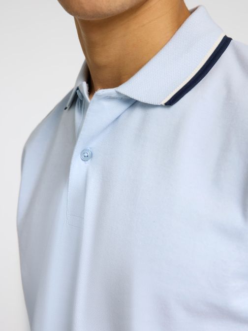 POLO T-SHIRT