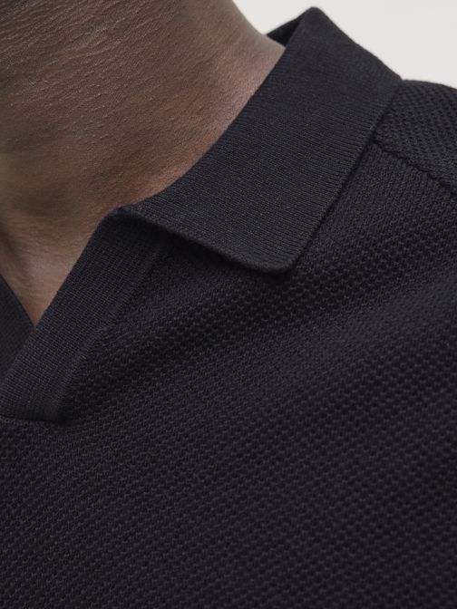 POLO T-SHIRT