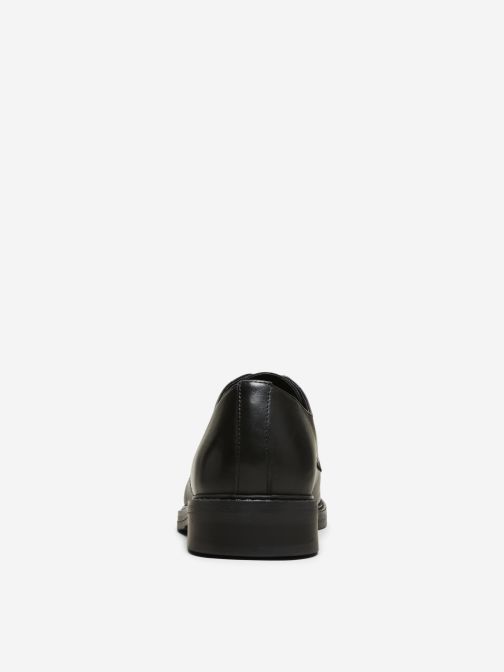 LEATHER SHOE