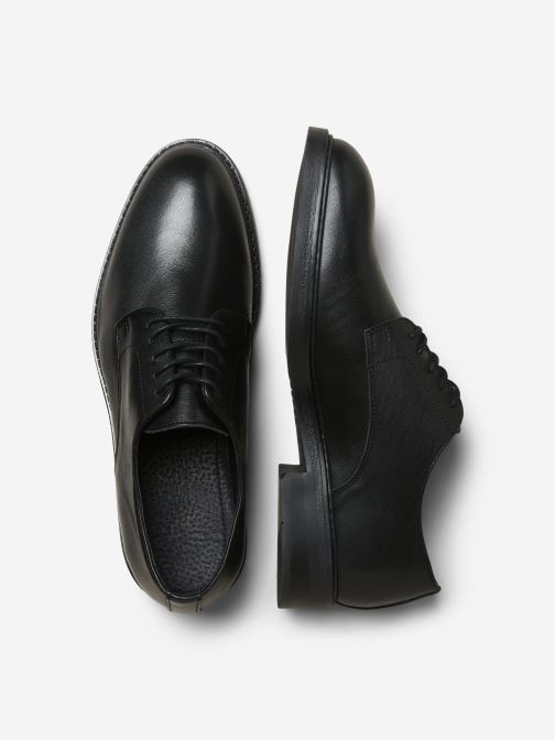 LEATHER SHOE