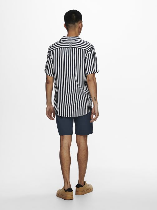 REGULAR FIT ING 