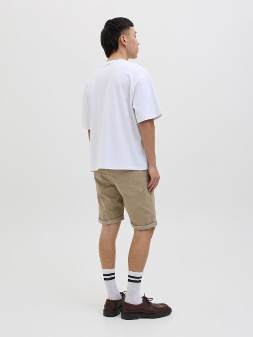 REGULAR FIT SHORTS