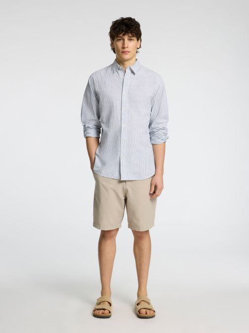 STRIPED SLIM FIT SHIRT