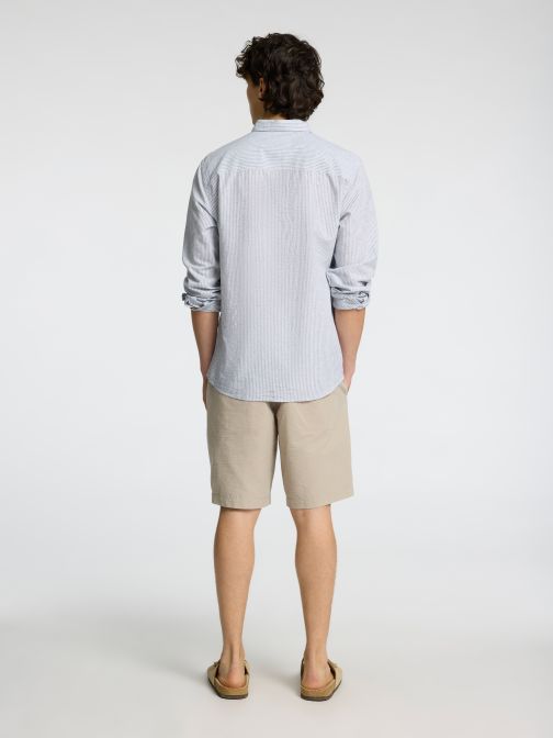 STRIPED SLIM FIT SHIRT