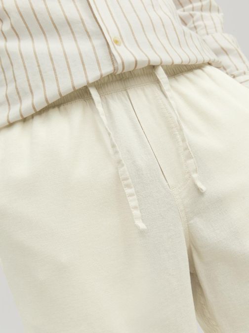 TAPERED FIT JOGGER