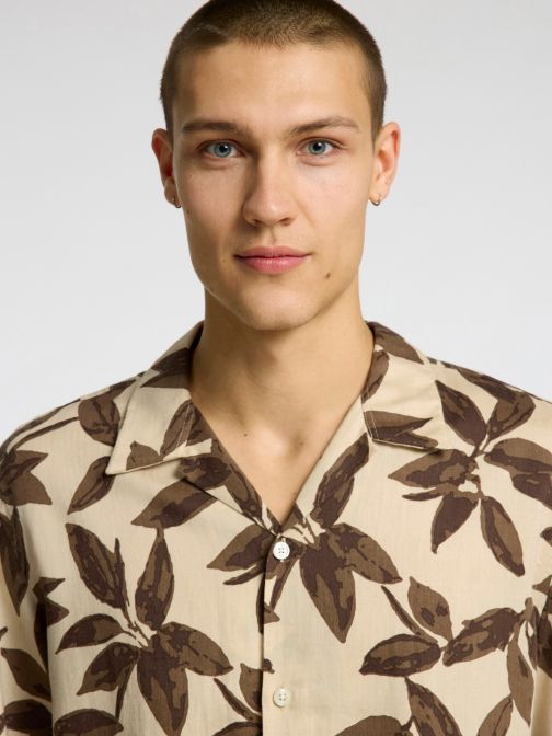 REGULAR FIT SHIRT
