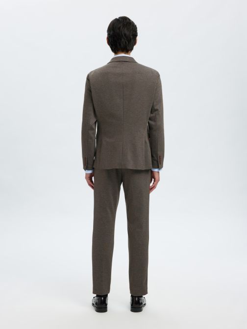 SLIM FIT ÖLTÖNYZAKÓ 