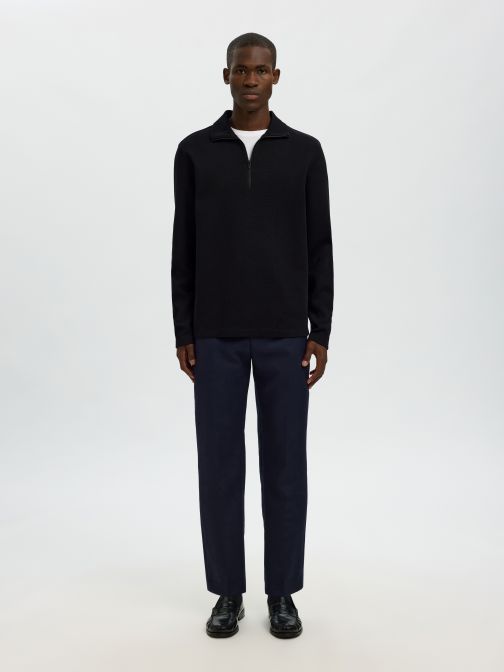 HALF ZIPPED PULLOVER