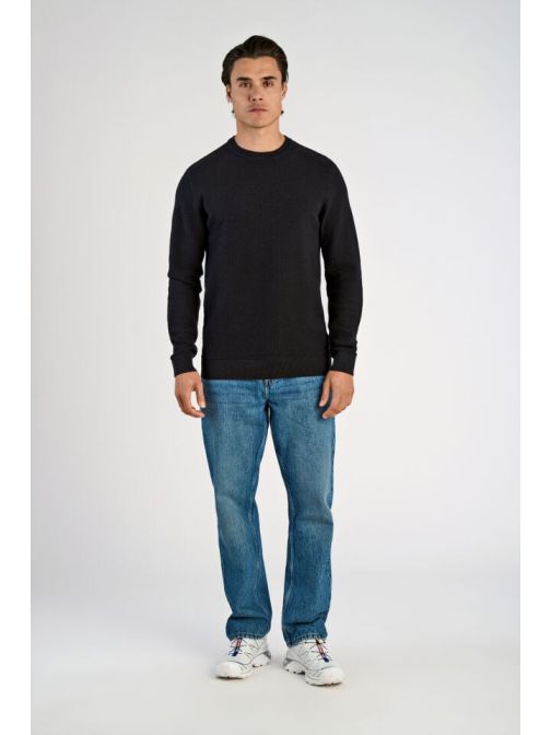 O-NYAKÚ KÖTÖTT PULÓVER 