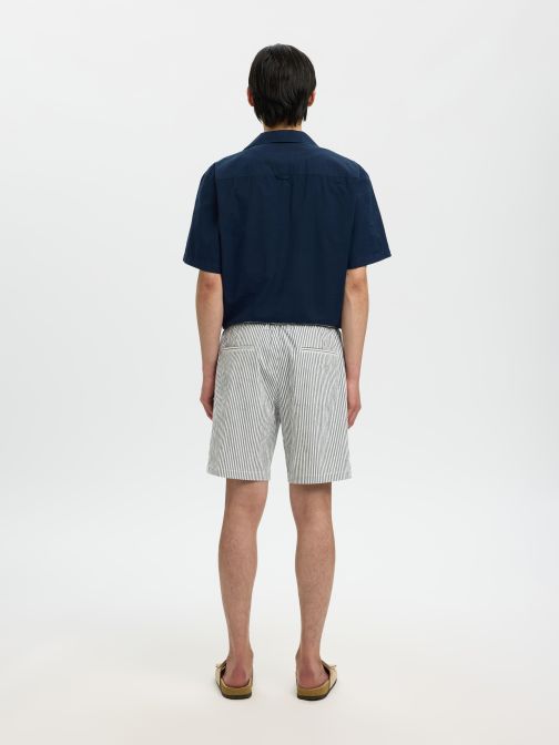 REGULAR FIT SHORTS