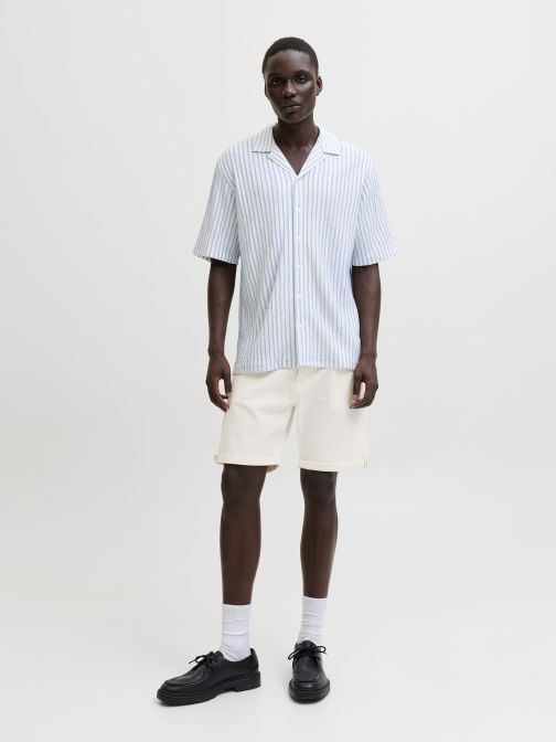 REGULAR FIT RÖVIDNADRÁG 