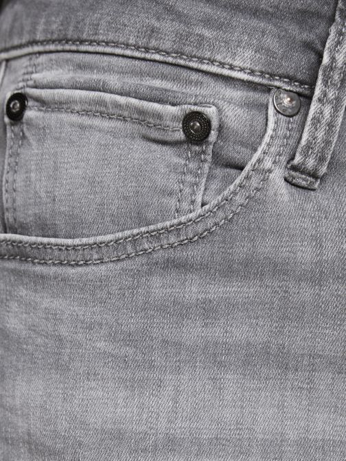 SLIM FIT JEANS