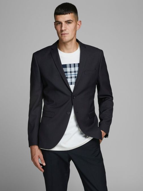 CLASSIC BLAZER