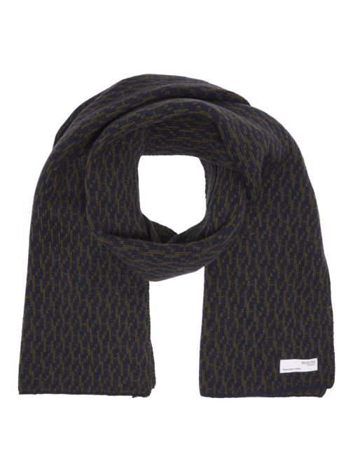 KNITTED SCARF