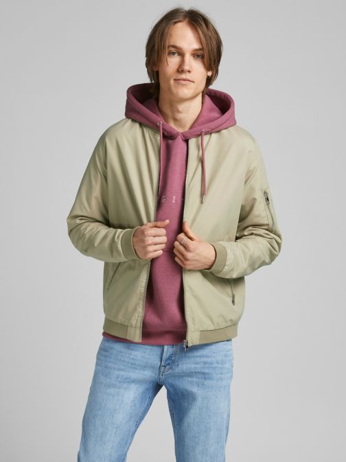 BOMBER JACKET