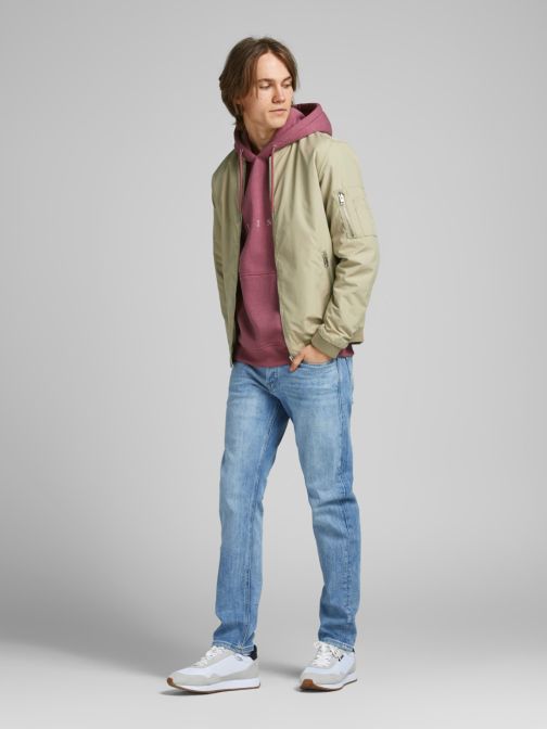 BOMBER JACKET