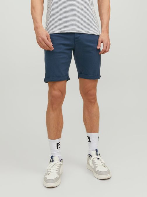 REGULAR FIT SHORTS