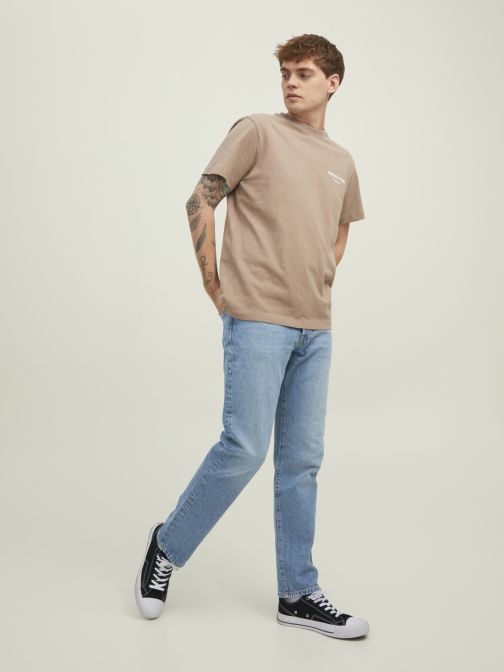 RELAXED FIT JEANS