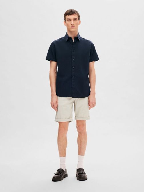 SLIM FIT SHORTS