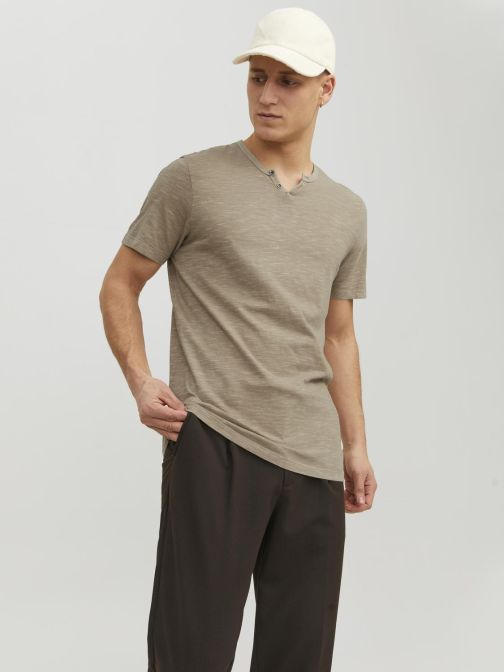 SPLIT NECK T-SHIRT