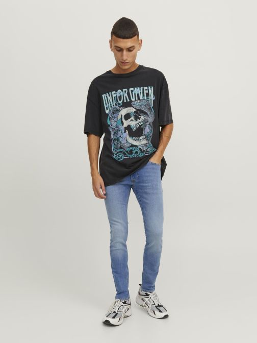 SKINNY FIT JEANS
