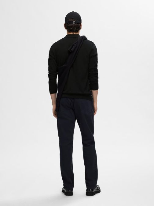 HALF ZIP PULLOVER