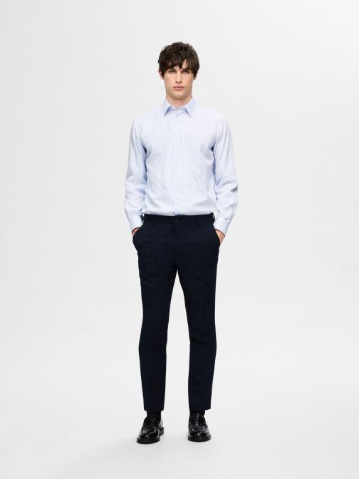 REGULAR FIT ING 