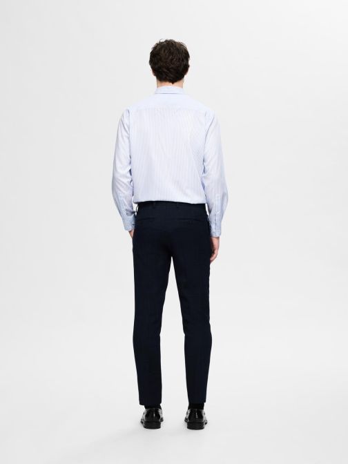 REGULAR FIT ING 