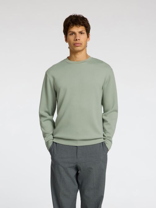REGULAR FIT PULLOVER