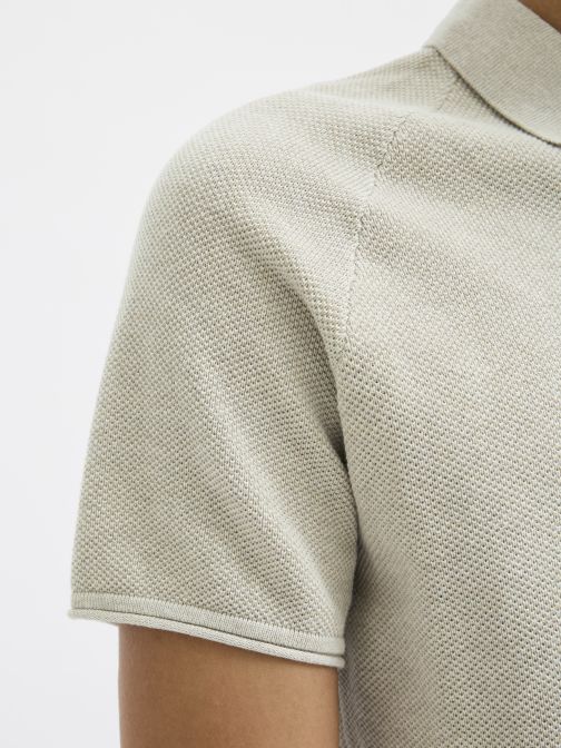 POLO T-SHIRT